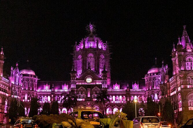 Private Mumbai Night Tour - A 7:00 pm route that hits the right contrast