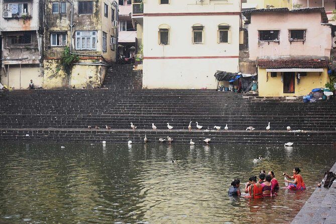 Private Mumbai Sightseeing Tour - Full Day - Dhobi Ghat and the Jain Temple: start with real routines and peaceful detail