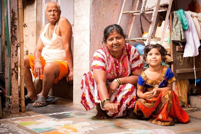 Private Mumbai Sightseeing Tour with Pickup, Car & Guide - Gateway of India plus the big-clock and courthouse zone