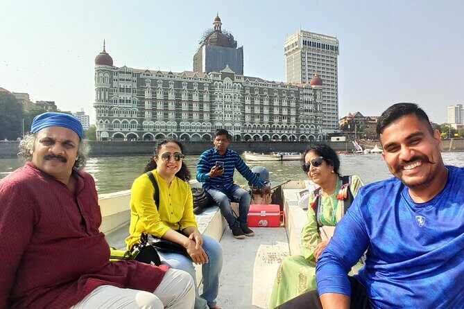 Private Sea Sailing at Gateway of India - Key points