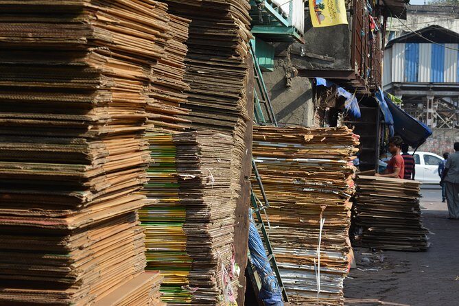 Private Slumdog Millionaire Tour in Dharavi with Slum Visit - What I really value: guides who know the streets and answer real questions