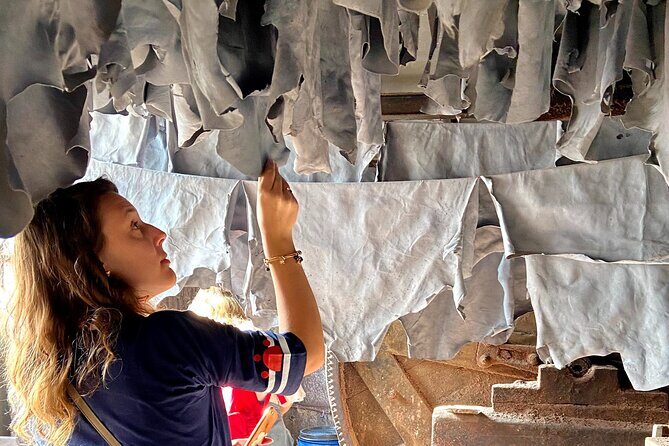 Private Slumdog Millionaire Tour in Dharavi with Slum Visit - Tips for making the most of your 3-hour visit
