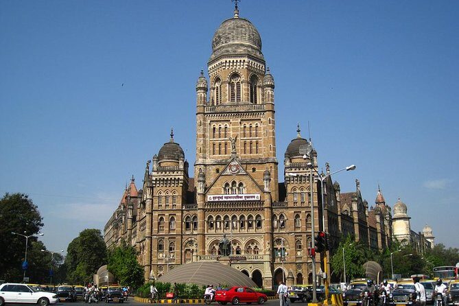 South Mumbai City with Dharavi Slum Tour in Private Vehicle - South Mumbai + Dharavi in one day: the smart contrast