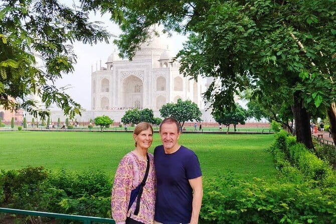 Taj Mahal Tour From Cruise Port, Mumbai, Cochin and Goa - Agra Fort: the Mughal palaces behind the postcard