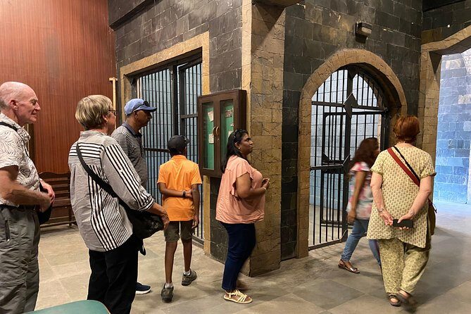 The Famous Bollywood Tour of Mumbai - Why This Mumbai Bollywood Studio Tour Feels Personal