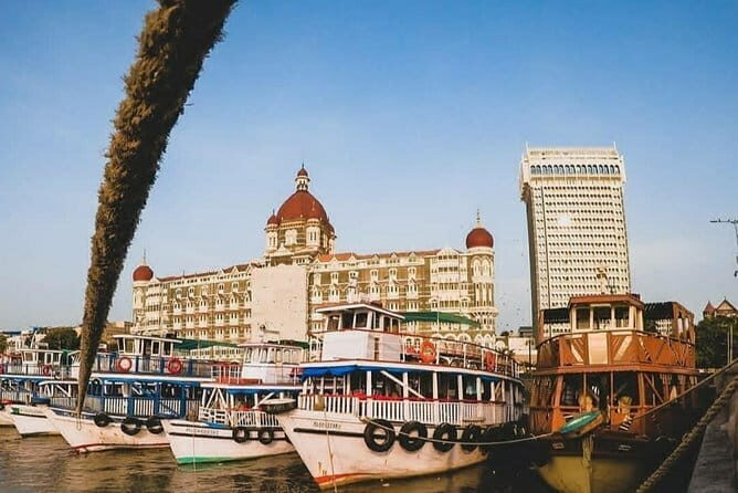 Twilight in Mumbai: Discover the City by Night with Food Options - Chhatrapati Shivaji Terminus and the BMC building glow