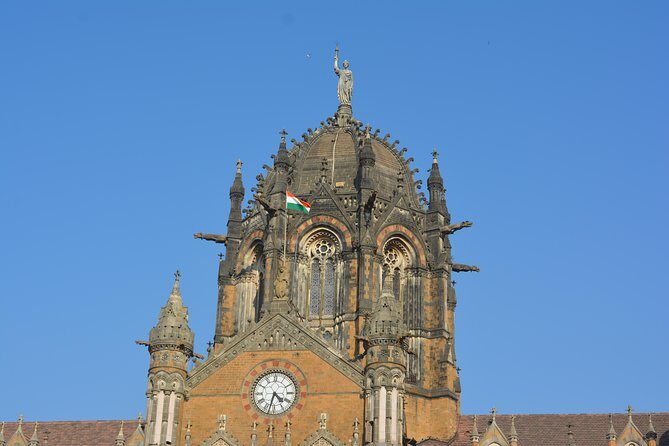 Two Days Mumbai Tour Package : City + Slum + Elephanta + Market - Day 2: Dharavi on foot, food tasting, and shopping time