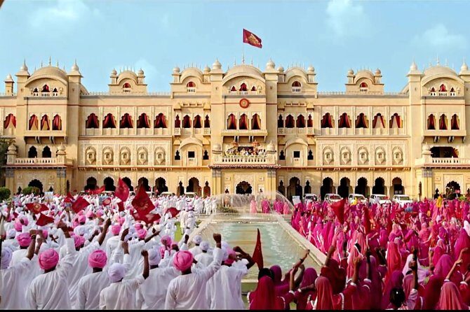 Unveiling Bollywood: Grand Tour of Iconic Real Sets & Their Story - Why This Bollywood Studio Tour Feels More Real Than a Typical Photo Stop