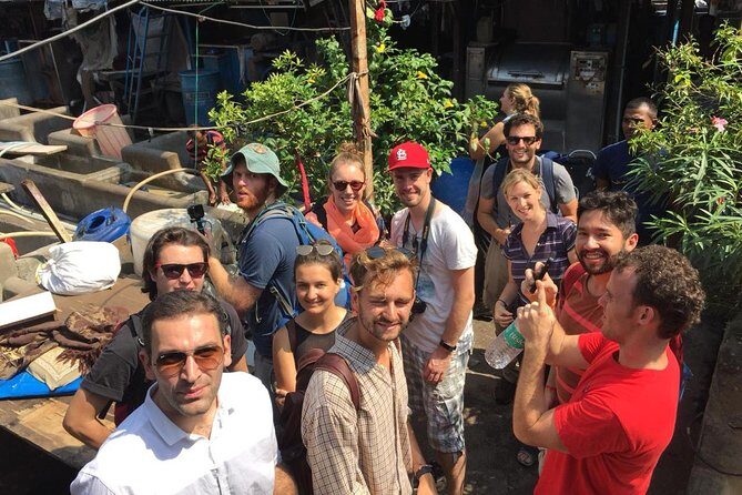 Walking Tour of Dharavi Slum in Mumbai - The “Local Insight” Factor: How Guides Keep It Grounded